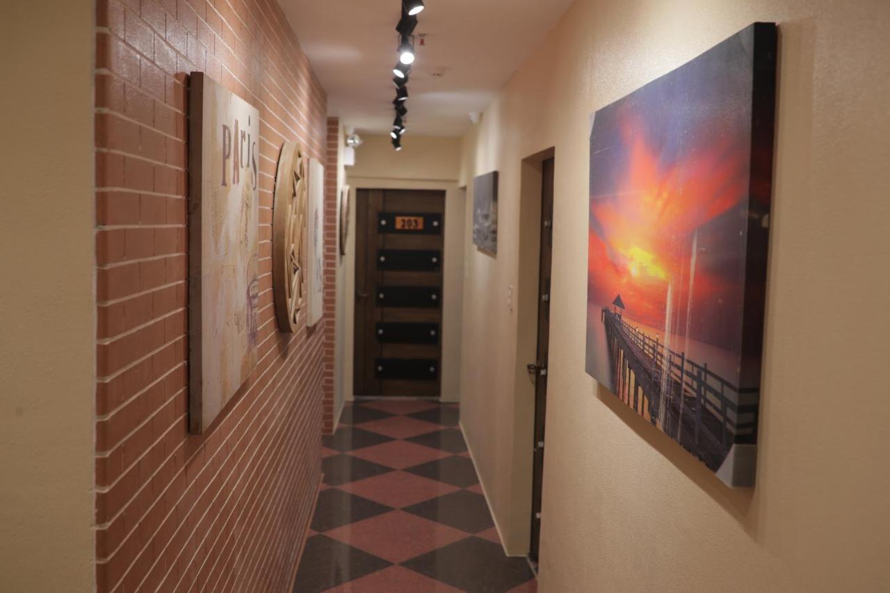 Cerca Hotel Balabag  Extérieur photo